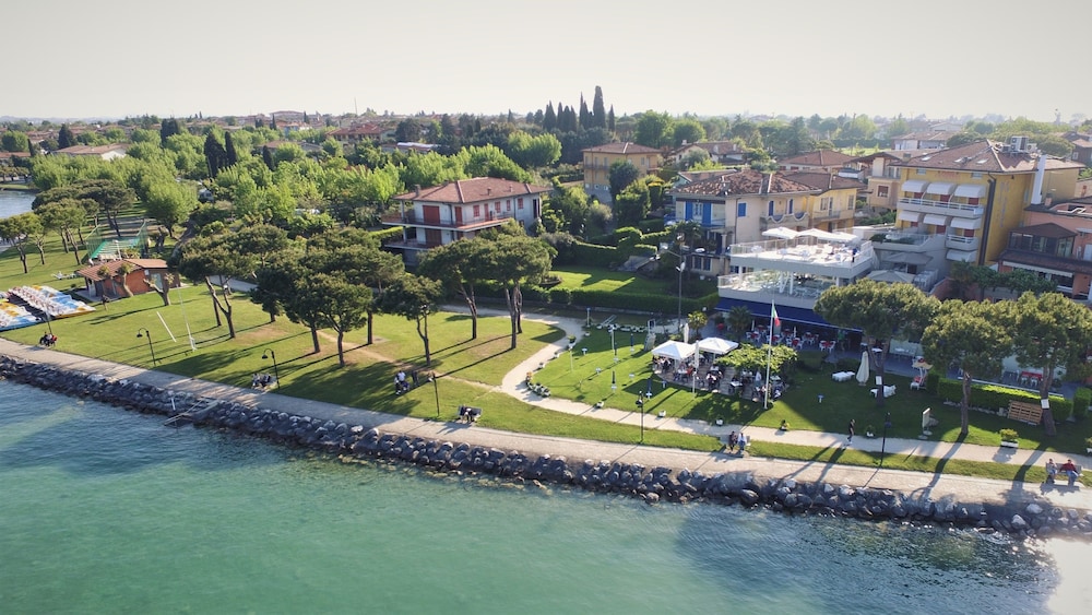 Hotel Ca' Serena — Attractions in the area in Sirmione, Lombardy