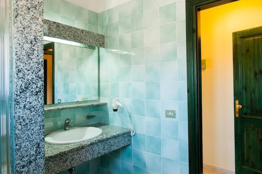 Nicolaus Club Torre Moresca — Hotel rooms in Orosei, Sardinia
