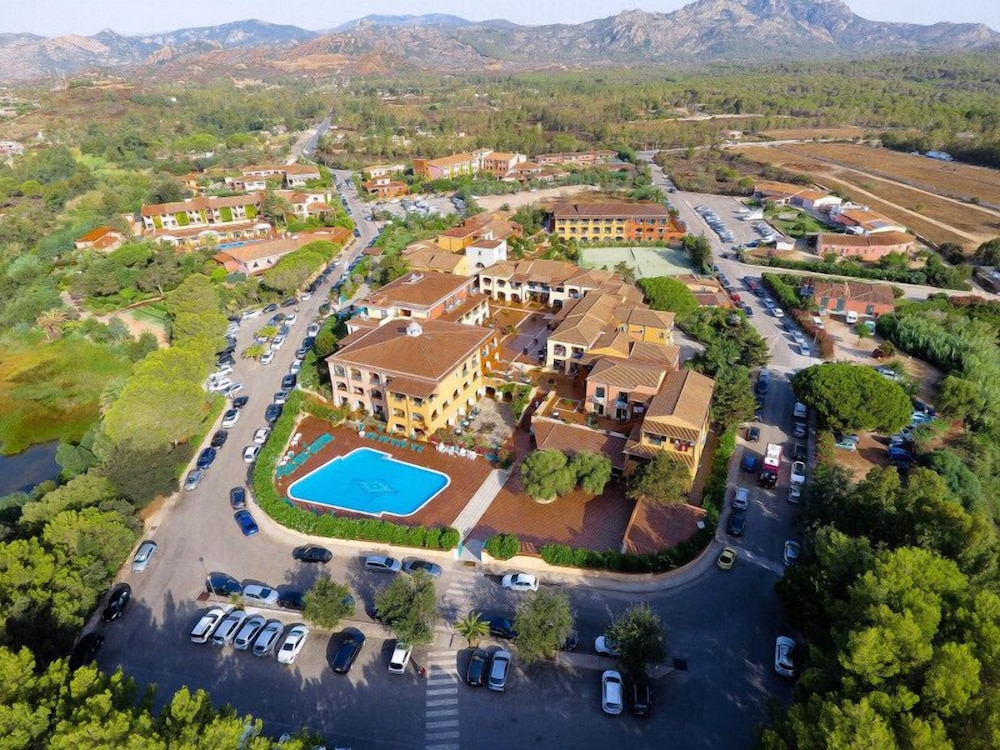 Nicolaus Club Torre Moresca — Hotel building in Orosei, Sardinia