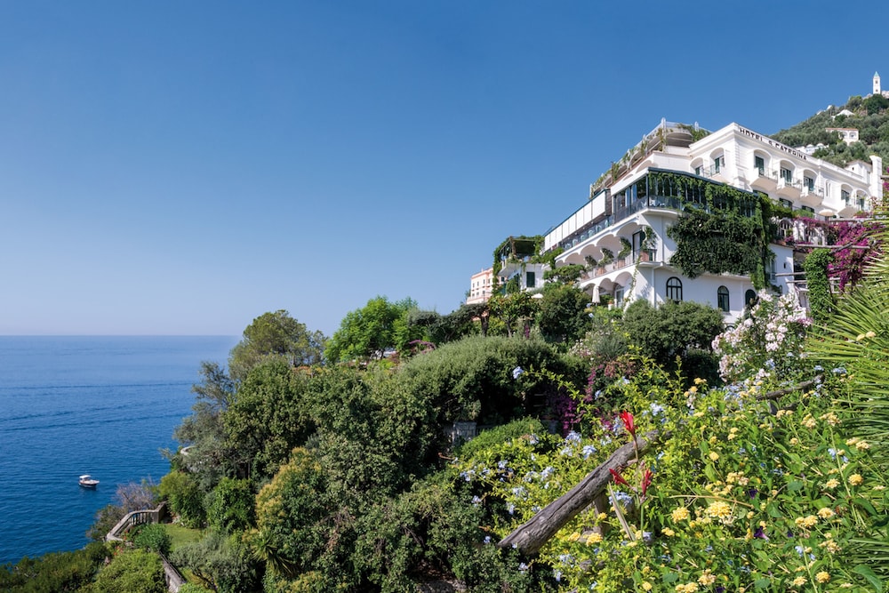 Santa Caterina — Hotel building in Amalfi, Campania