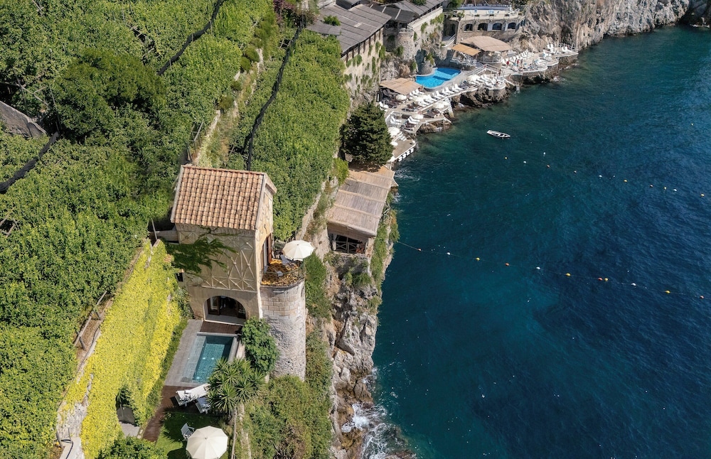 Santa Caterina — Hotel building in Amalfi, Campania