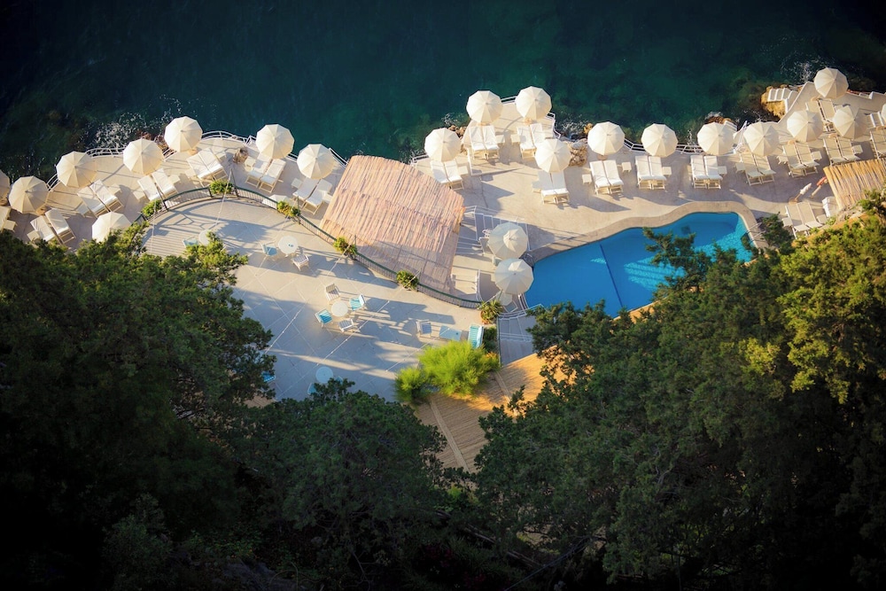 Santa Caterina — Swimming pool in Amalfi, Campania