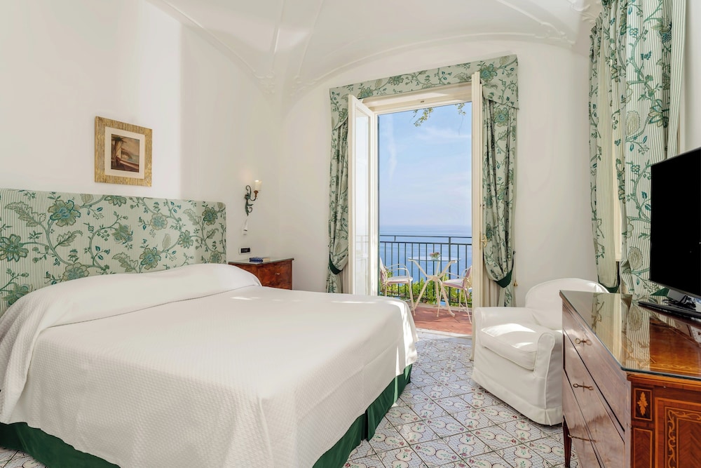 Santa Caterina — Hotel rooms in Amalfi, Campania
