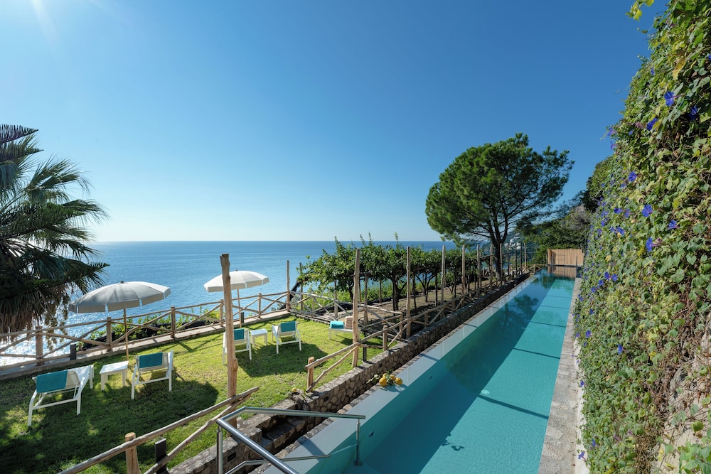 Santa Caterina — Swimming pool in Amalfi, Campania