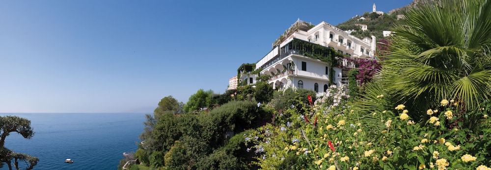 Santa Caterina — Hotel building in Amalfi, Campania