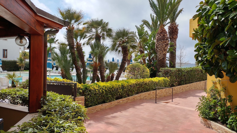 Hotel Florida — Swimming pool in Alghero, Sardinia