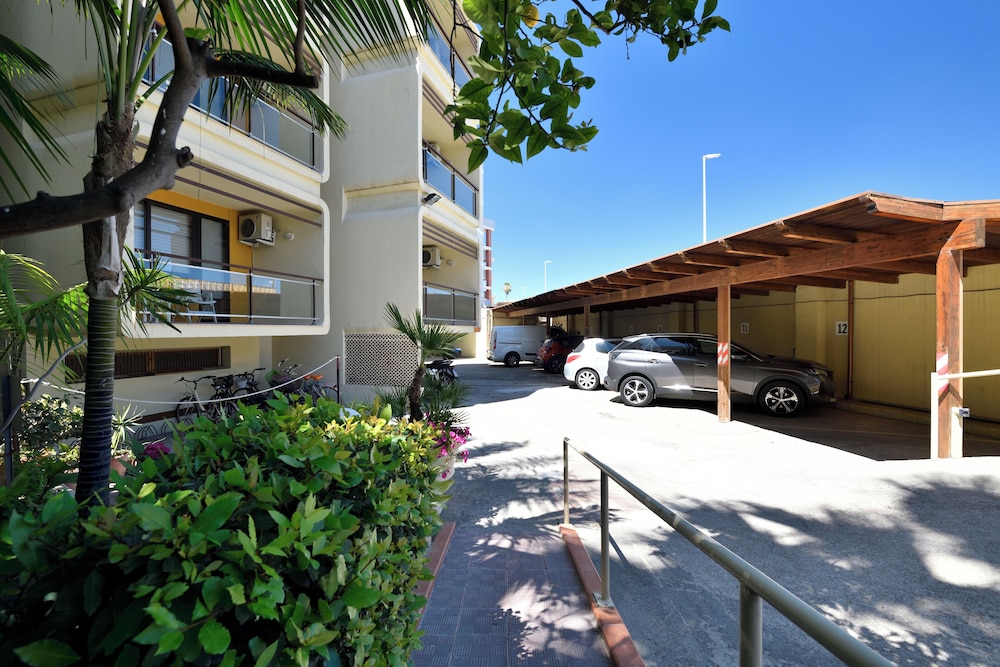 Hotel Florida — Hotel building in Alghero, Sardinia