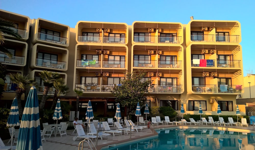 Hotel Florida — Hotel building in Alghero, Sardinia