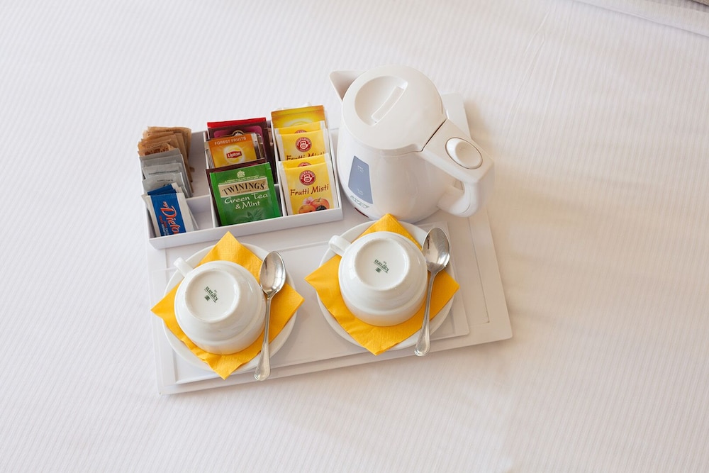 Hotel Savoy Palace - Tonelli Hotels — Hotel rooms in Riva del Garda, Trentino-Alto Adige