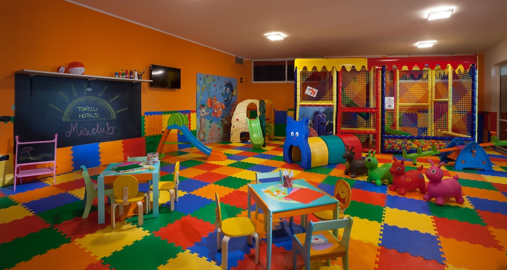 Hotel Savoy Palace - Tonelli Hotels — Attractions for children in Riva del Garda, Trentino-Alto Adige
