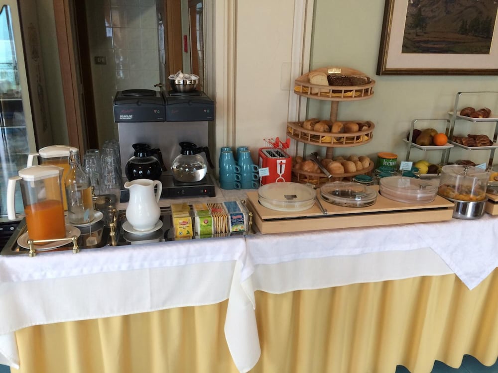 Hotel Locanda Ruscello Garnì — Restaurant & bars in Limone sul Garda, Lombardy