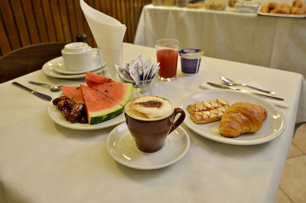 Tirreno Hotel — Restaurant & bars in Rome, Lazio