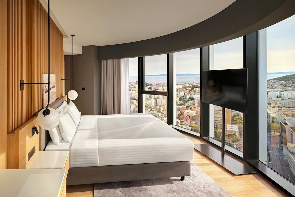 AC Hotel by Marriott Split — Hotel rooms in Split, Split-Dalmatia