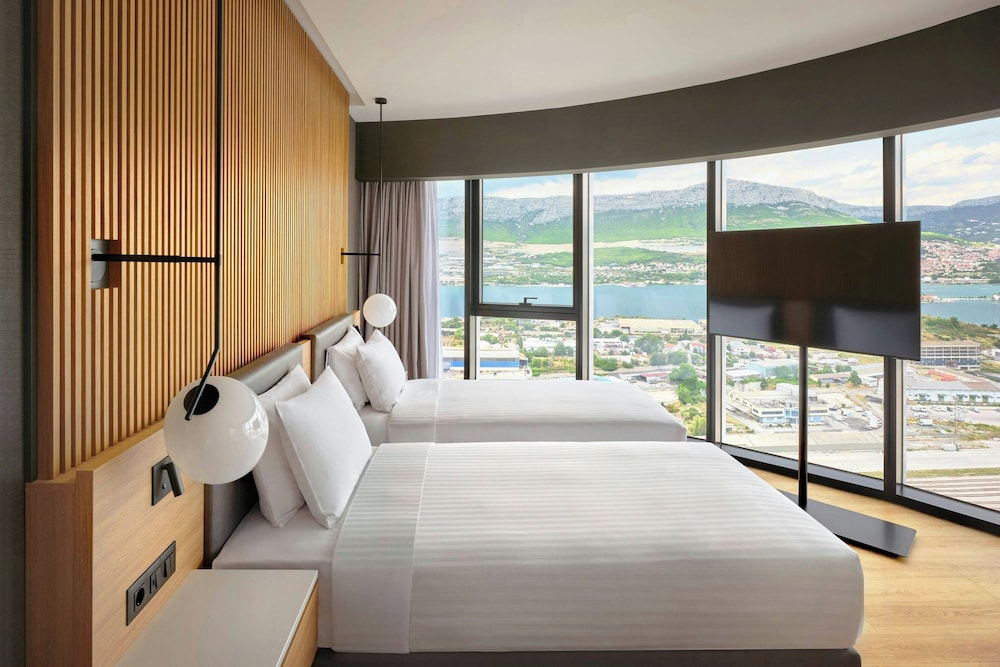 AC Hotel by Marriott Split — Hotel rooms in Split, Split-Dalmatia