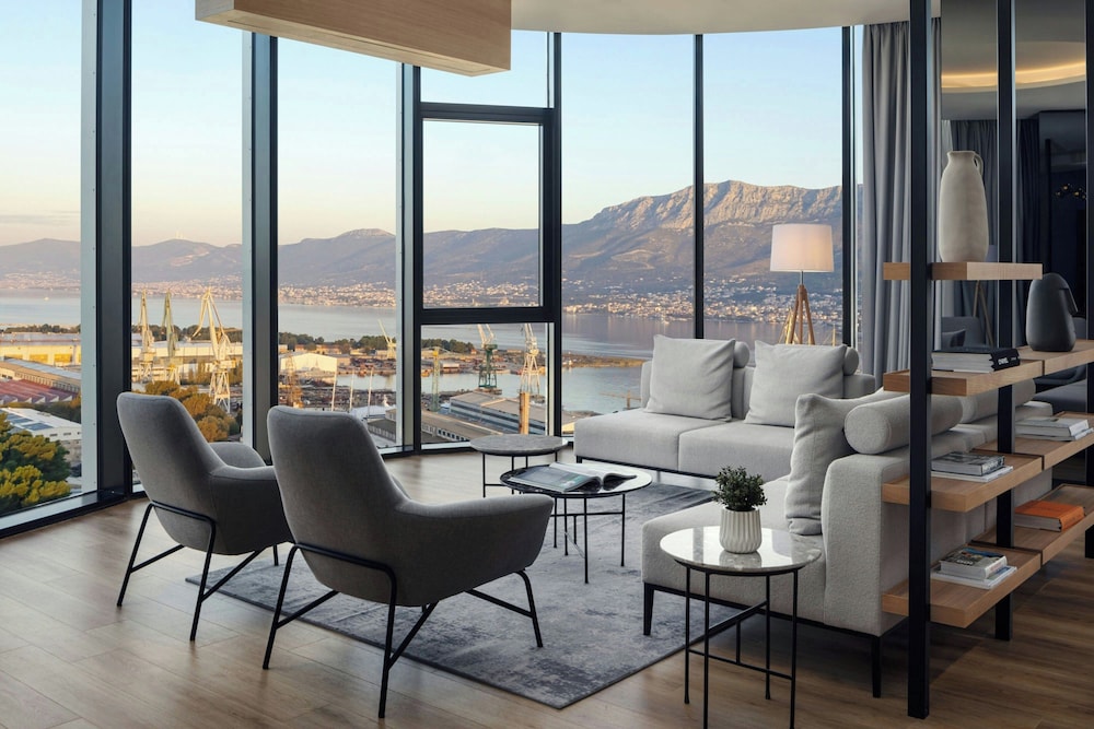 AC Hotel by Marriott Split — Hotel rooms in Split, Split-Dalmatia