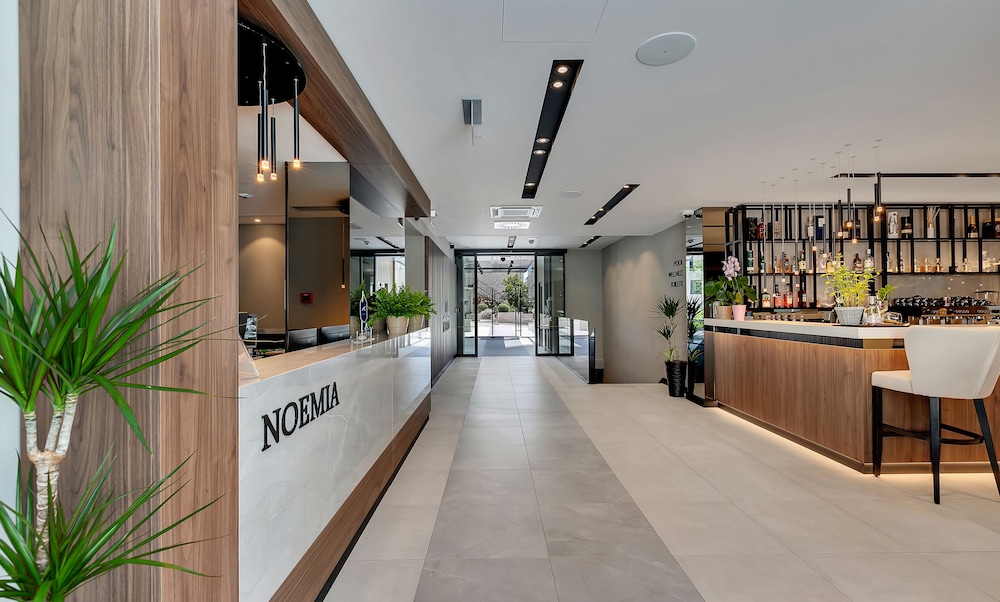 Boutique hotel Noemia — Restaurant & bars in Baška Voda, Split-Dalmatia