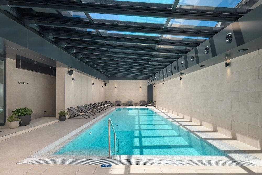 Boutique hotel Noemia — Swimming pool in Baška Voda, Split-Dalmatia