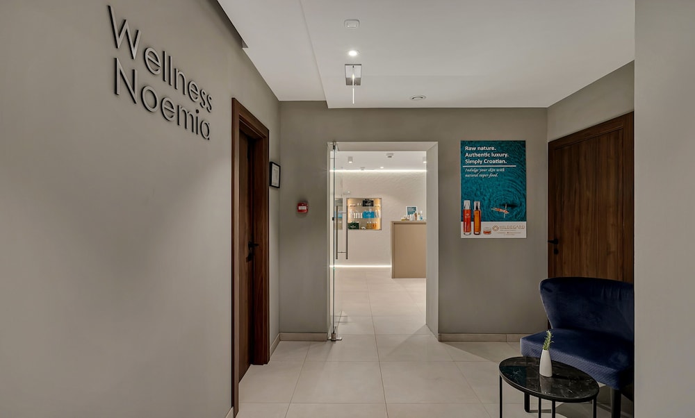 Boutique hotel Noemia — Spa in Baška Voda, Split-Dalmatia