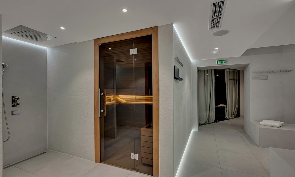 Boutique hotel Noemia — Spa in Baška Voda, Split-Dalmatia