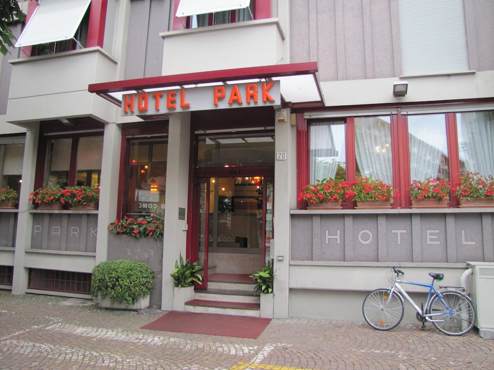 Park Hotel Meublé — Restaurant & bars in Como, Lombardy