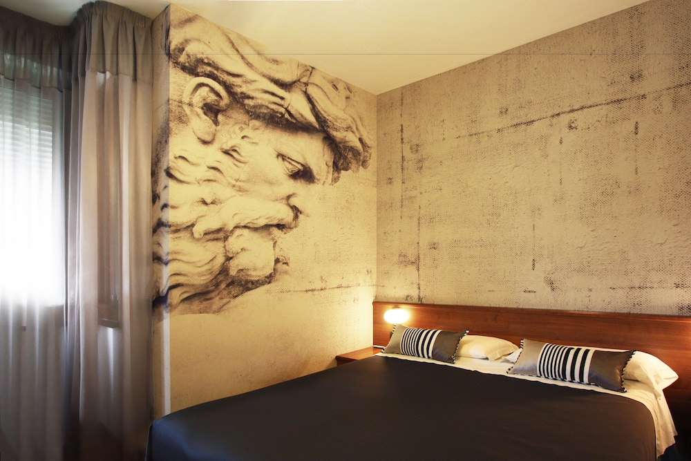 Park Hotel Meublé — Hotel rooms in Como, Lombardy