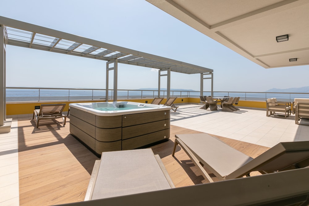 Hotel Antonio — Main photo in Makarska, Split-Dalmatia