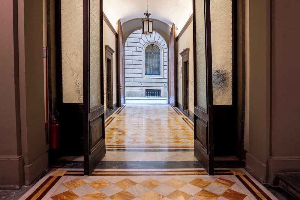 Hotel Centrale — Hotel building in Florence, Tuscany