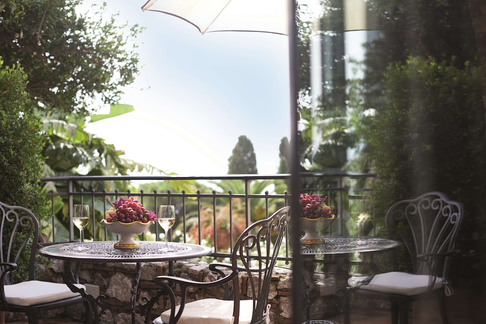 Grand Hotel Timeo, A Belmond Hotel, Taormina — Restaurant & bars in Taormina, Sicily