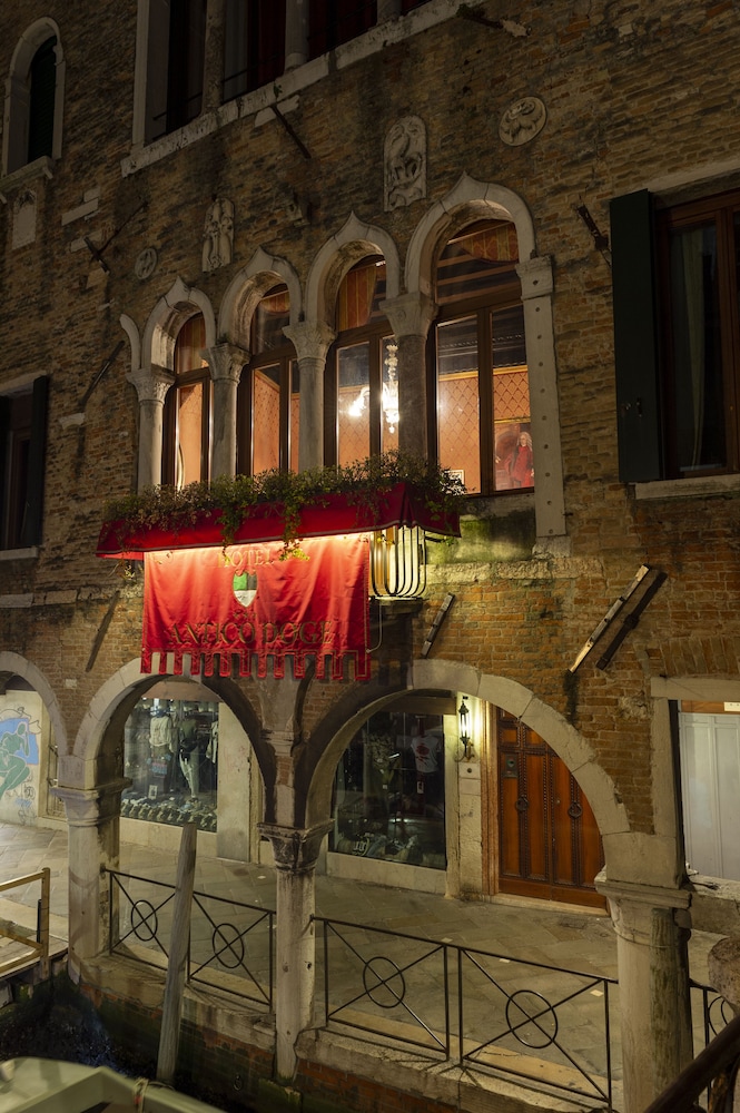 Hotel Antico Doge — Hotel building in Venice, Veneto
