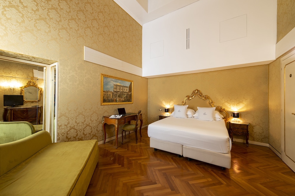 Hotel Antico Doge — Hotel rooms in Venice, Veneto