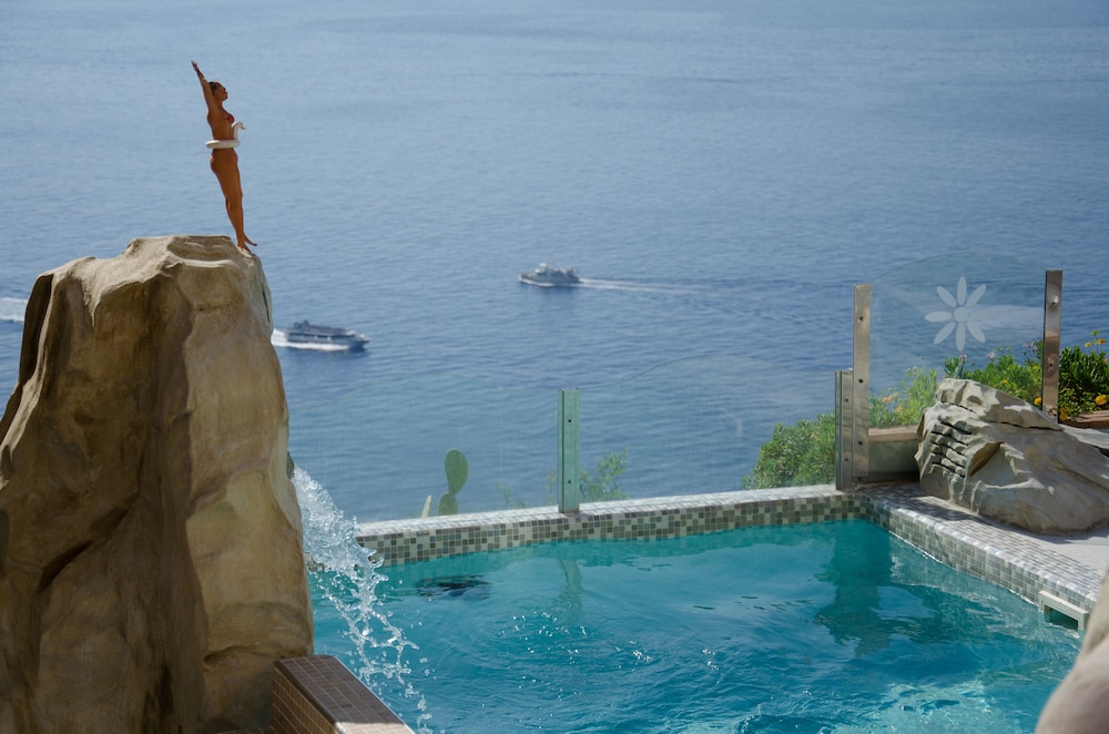 Hotel Margherita — Swimming pool in Praiano, Campania