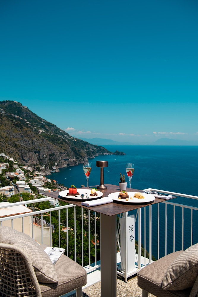 Hotel Margherita — Restaurant & bars in Praiano, Campania