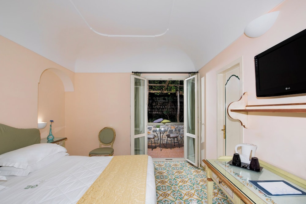 Hotel Margherita — Hotel rooms in Praiano, Campania