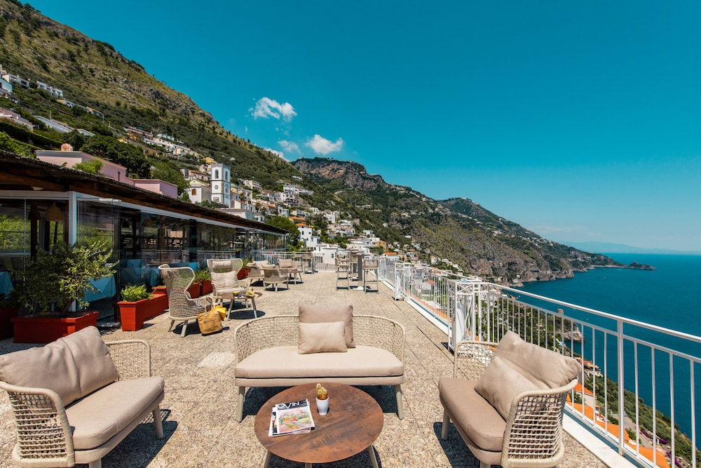 Hotel Margherita — Restaurant & bars in Praiano, Campania