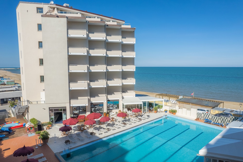 UNAHOTELS Imperial Sport Hotel - zdjęcie 2