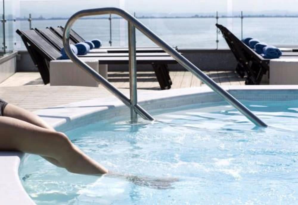 Park Hotel — Swimming pool in Desenzano del Garda, Lombardy