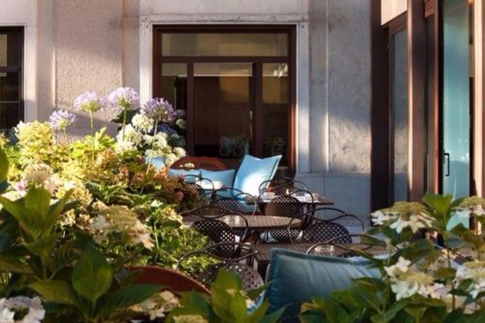 Park Hotel — Restaurant & bars in Desenzano del Garda, Lombardy