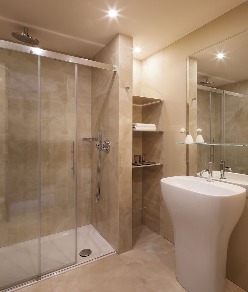 Park Hotel — Hotel rooms in Desenzano del Garda, Lombardy