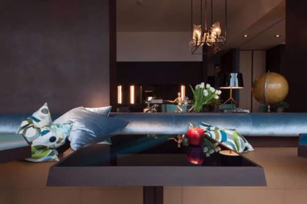 Park Hotel — Hotel rooms in Desenzano del Garda, Lombardy