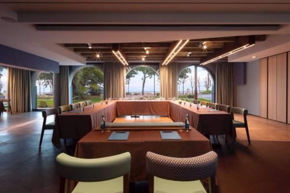 Park Hotel — Restaurant & bars in Desenzano del Garda, Lombardy