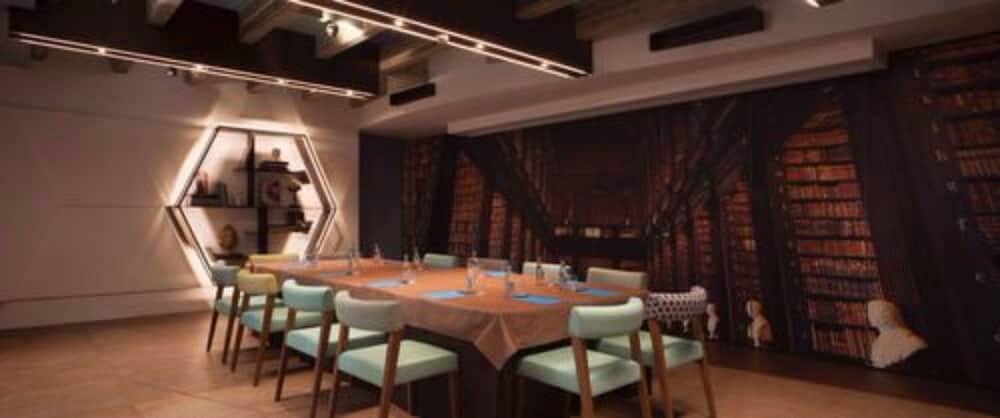 Park Hotel — Restaurant & bars in Desenzano del Garda, Lombardy
