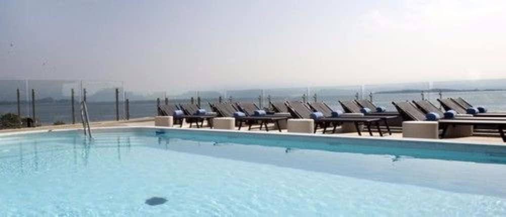 Park Hotel — Swimming pool in Desenzano del Garda, Lombardy