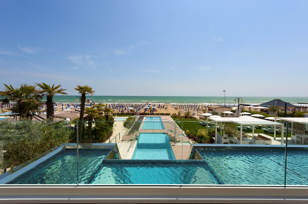 Hotel Le Soleil — Main photo in Jesolo, Veneto