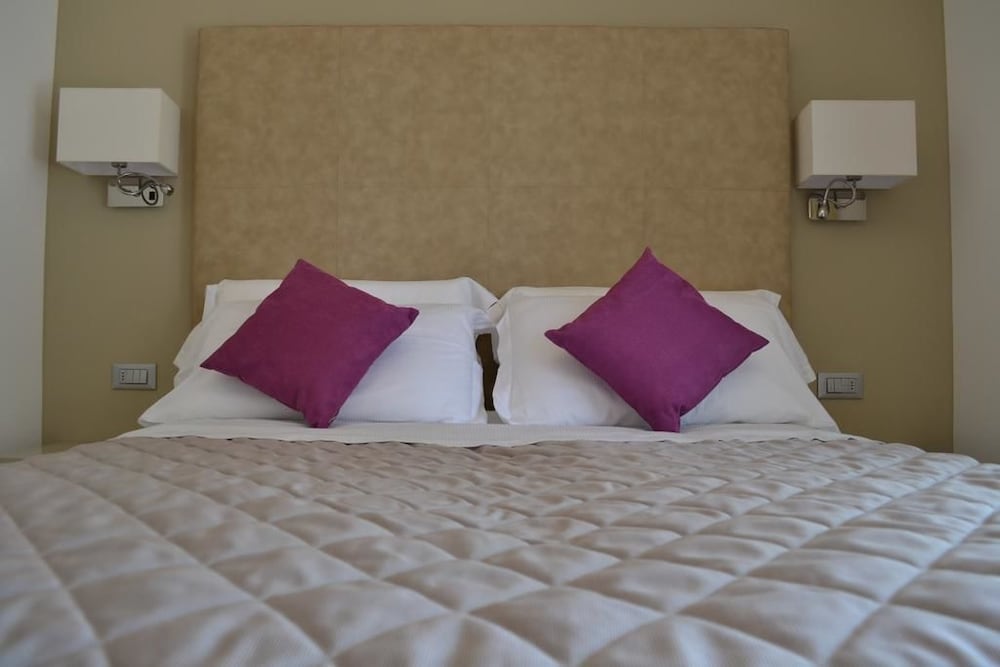 Hotel Le Soleil — Hotel rooms in Jesolo, Veneto