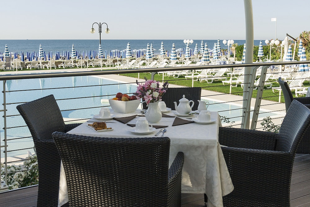 Hotel Le Soleil — Restaurant & bars in Jesolo, Veneto