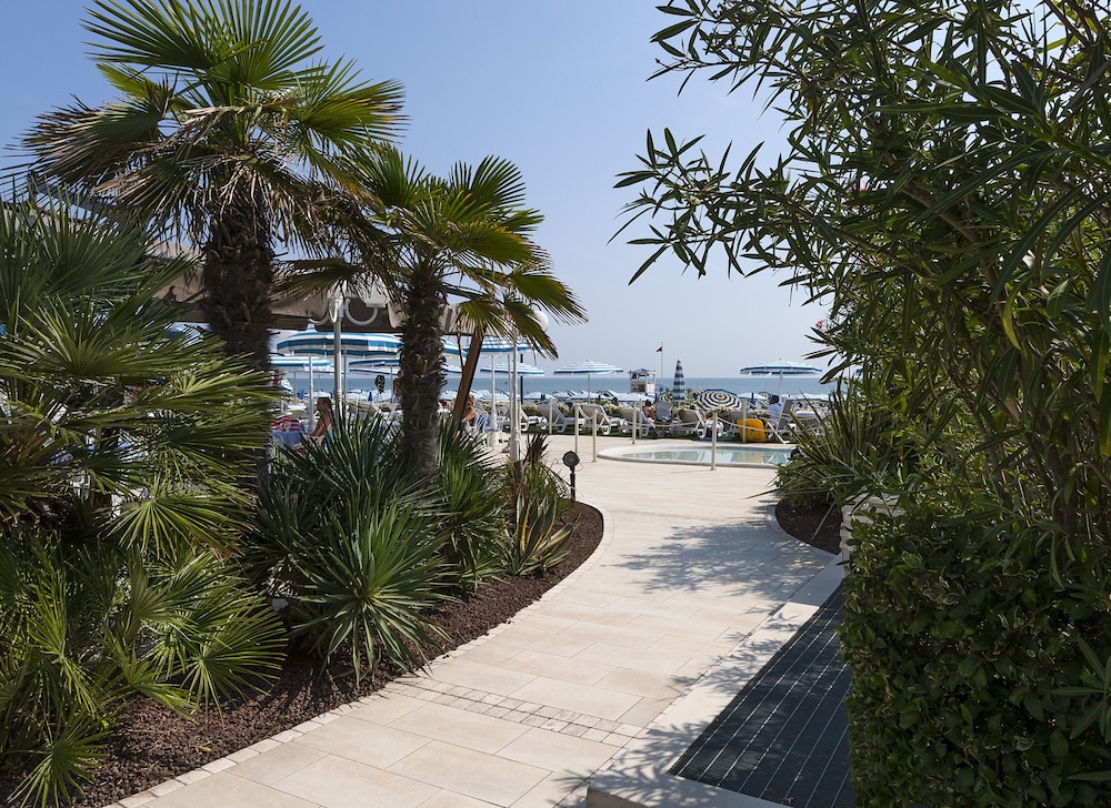 Hotel Le Soleil — Beach in Jesolo, Veneto