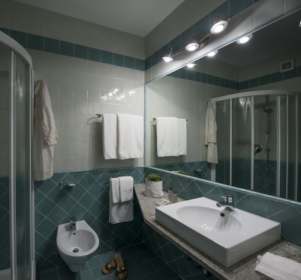 Hotel Le Soleil — Hotel rooms in Jesolo, Veneto
