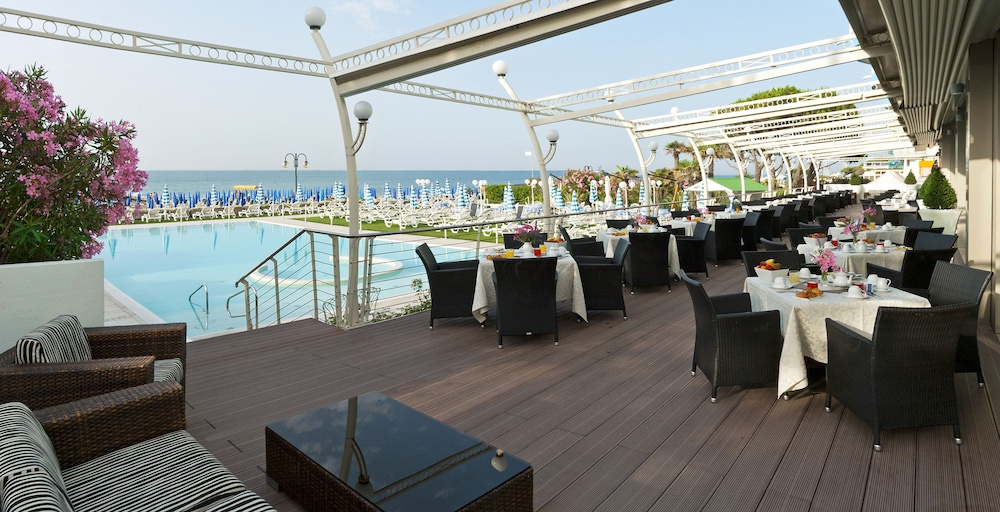 Hotel Le Soleil — Restaurant & bars in Jesolo, Veneto