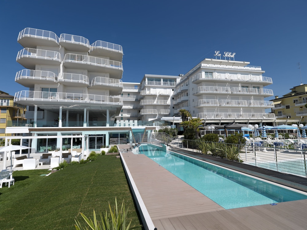 Hotel Le Soleil — Hotel building in Jesolo, Veneto