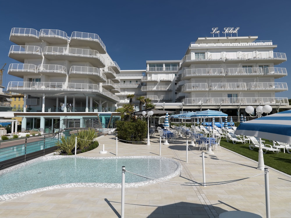 Hotel Le Soleil - zdjęcie 2